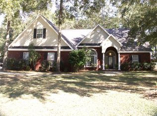 104 Kirkwood Dr, Dothan, AL 36303