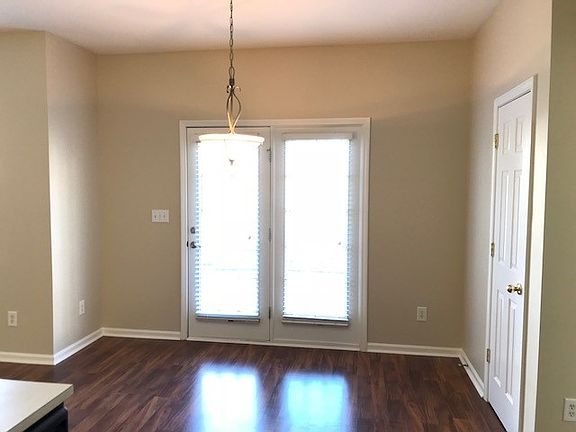 5th image of 130 Autry Ave