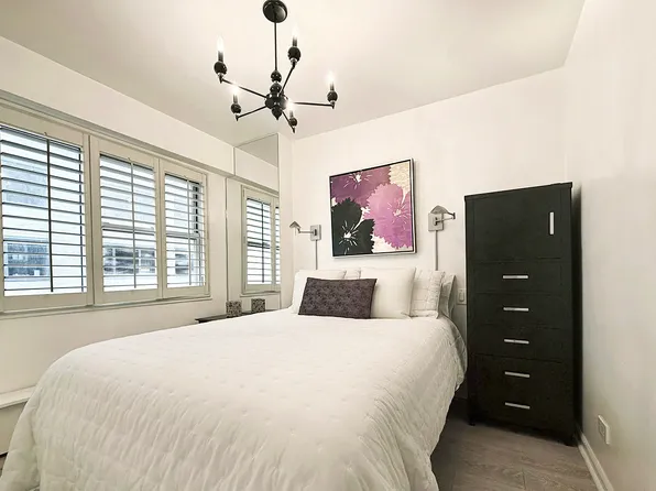 153 East 57th Street image 2 of 8