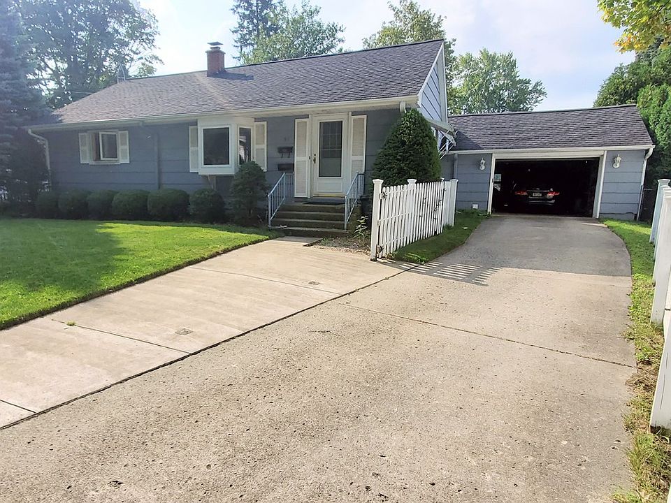 1st image of 91 E Division St