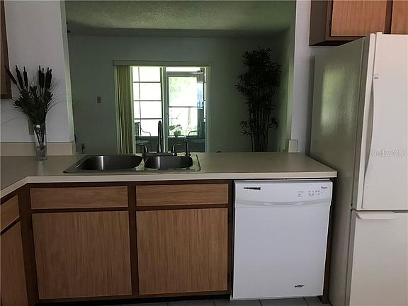 3rd image of 4409 Bar Harbor Dr