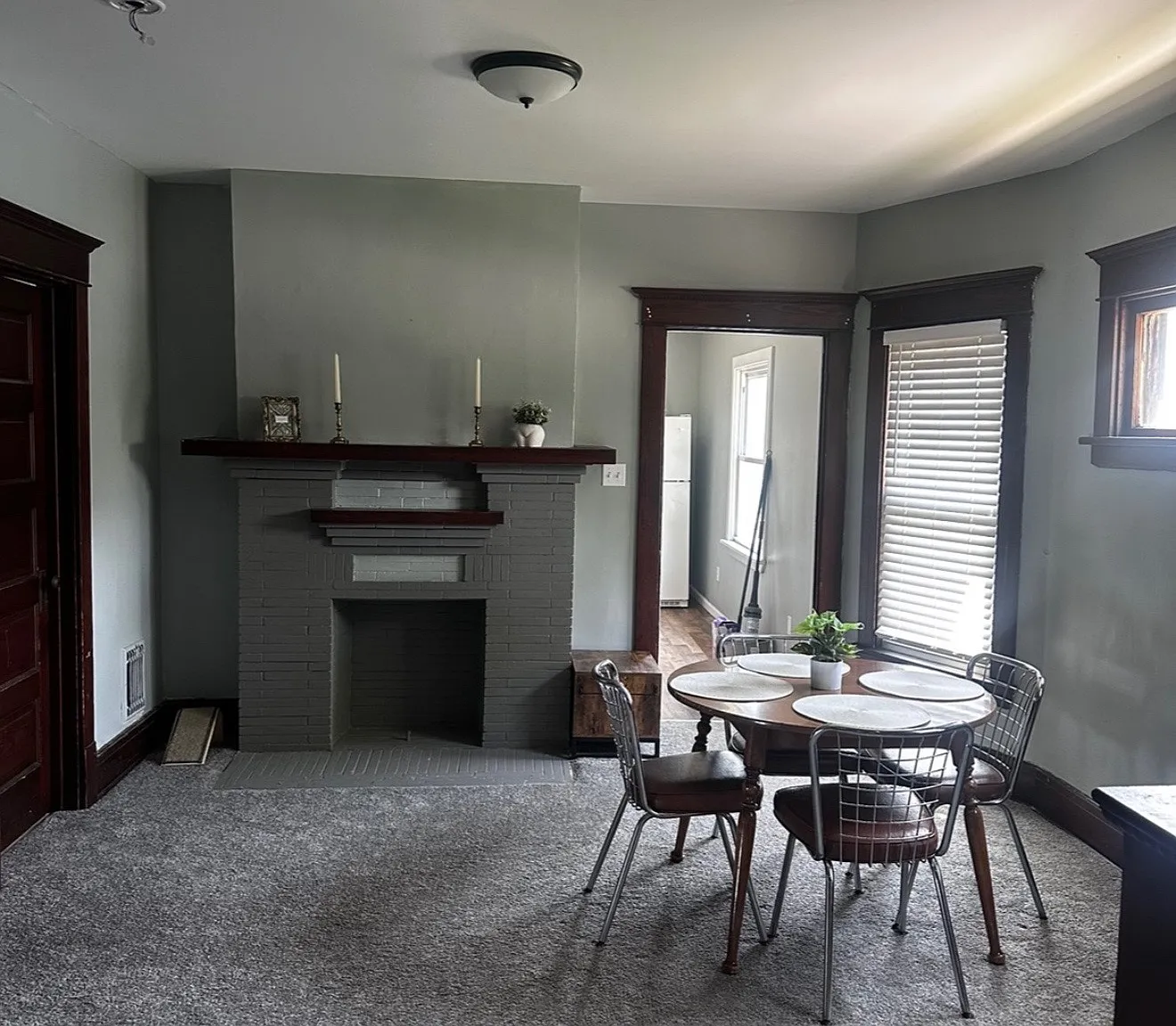 121 Indian Church Rd — Photo 1
