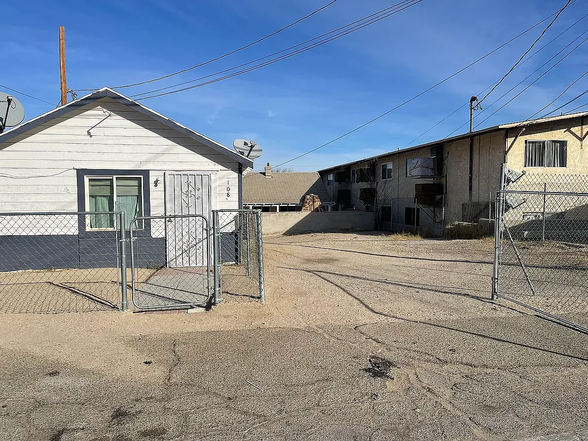 1 bed, 550 sqft, $1,200 — Photo 2