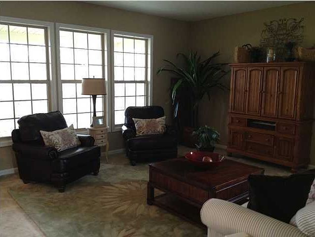2nd image of 116 Comiskey Park Cir
