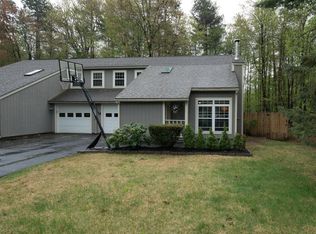70 Arrow Wood Pl, Malta, NY 12020