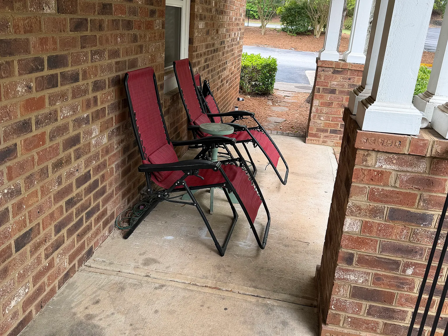 3 bed, 1444 sqft, $2,250 — Photo 2