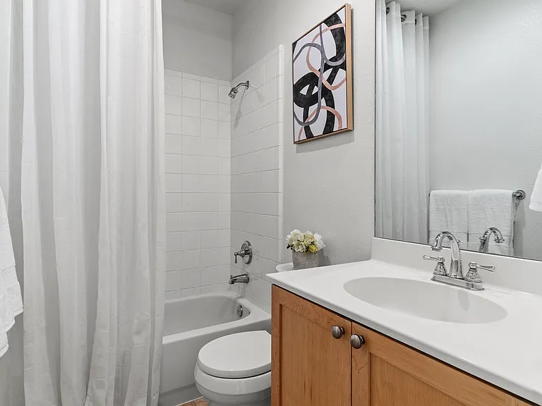 4830 Cedar Springs Rd #3 — Photo 3