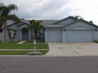 907 Tuscanny St, Brandon, FL 33511
