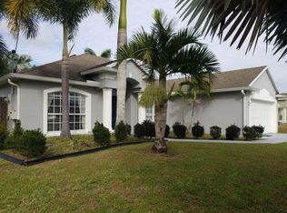 1233 SW Alcantarra Blvd, Port Saint Lucie, FL 34953