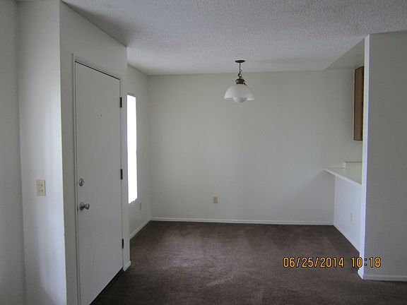 3rd image of 725 Magnolia Ave APT 4