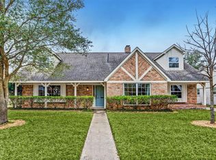 9414 Bob White Dr, Houston, TX 77096