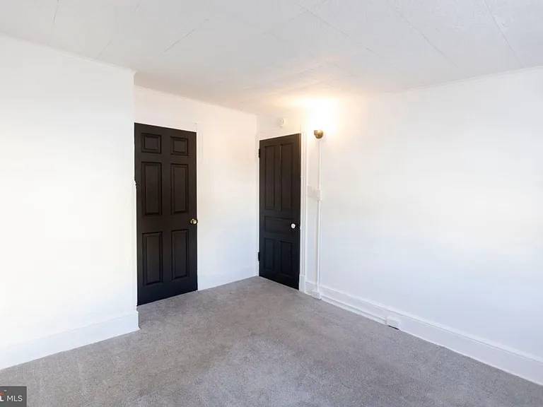 1017 Washington St #2 — Photo 13