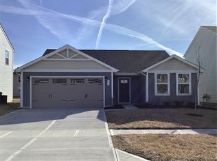161 Campus Ln, Greenwood, IN 46143