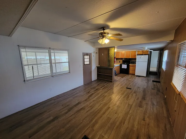 7513 Highpoint Blvd — Photo 10