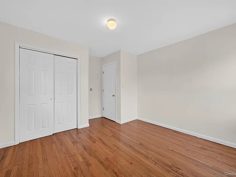 82 Walton Ter — Photo 21