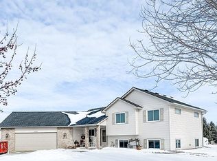 29016 Dickman Ave, Randolph, MN 55065