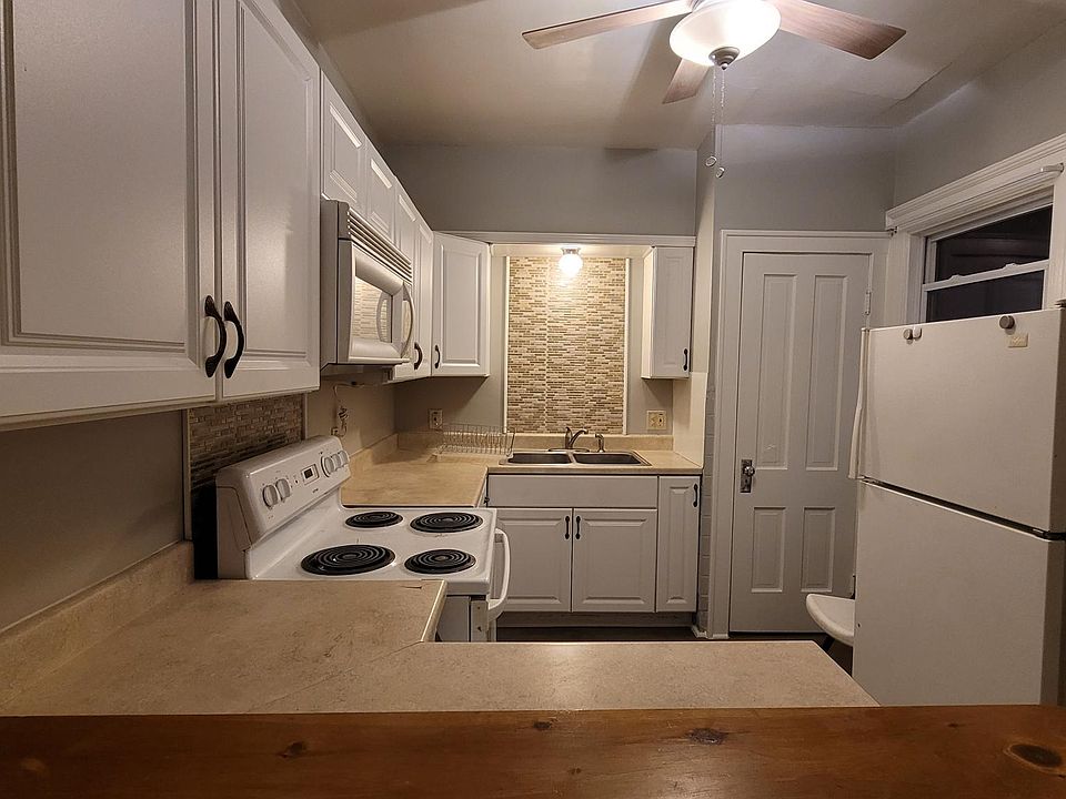 1st image of 288 Dearborn St #3