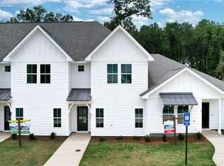 630 Village Dr #6, Opelika, AL 36801