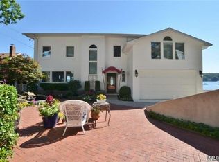 579 McKinley Ter, Centerport, NY