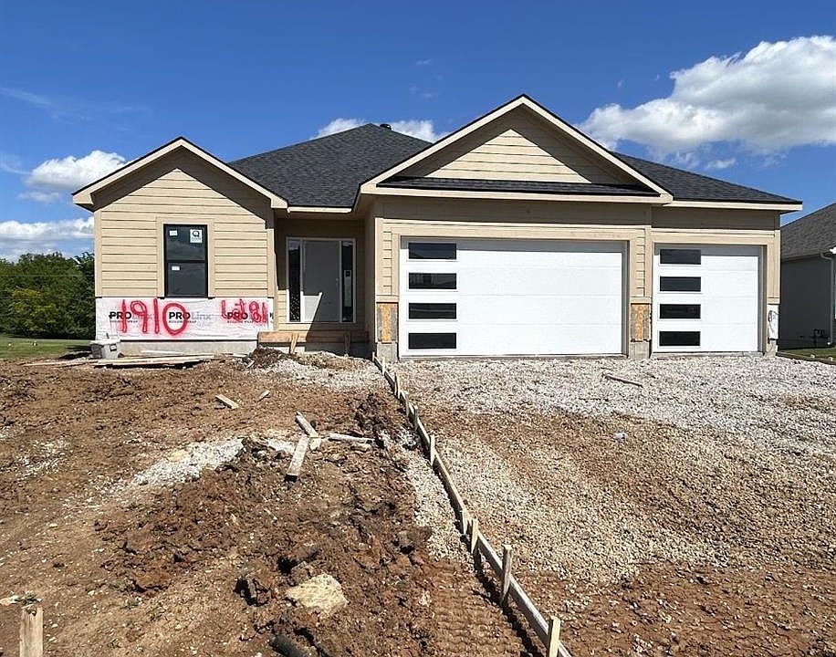1st image of 1910 Owen Dr
