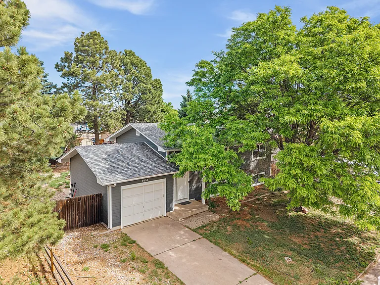 7530 Deer Trl — Photo 29