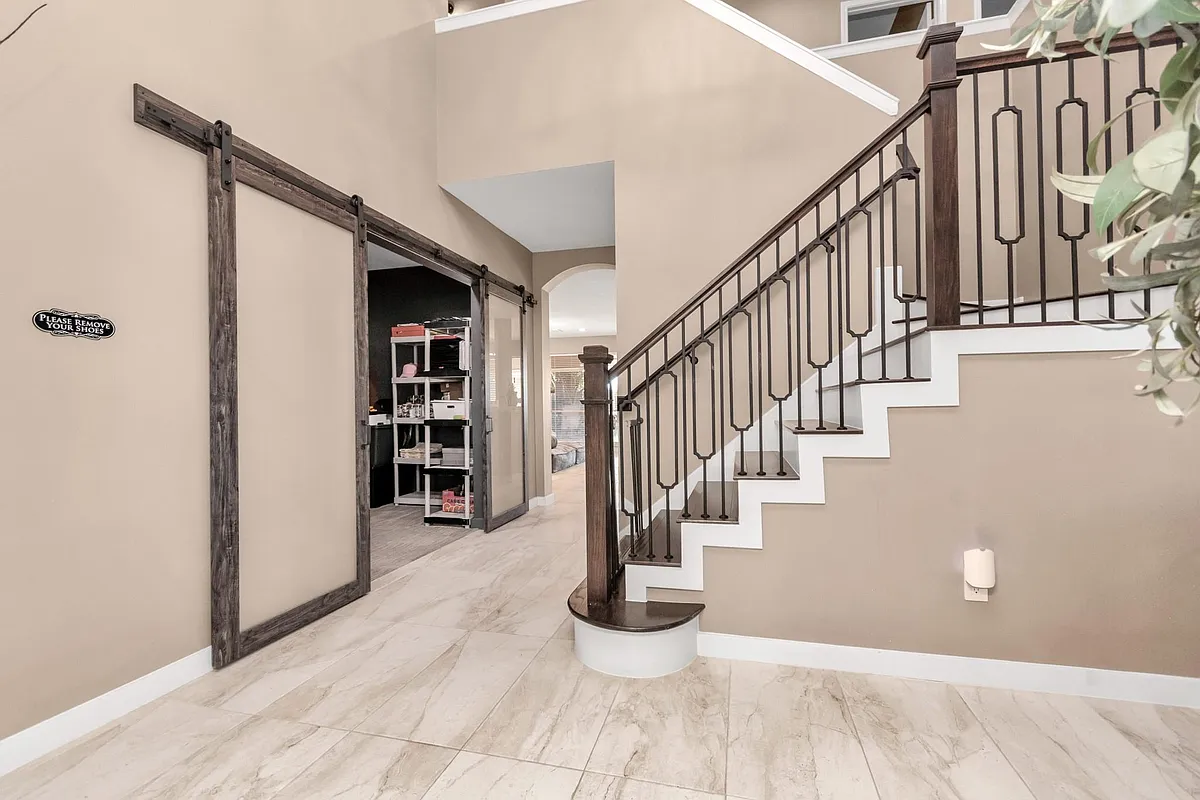Building Photo - 3210 Shadowwalk Dr
