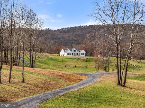 4050 Carrington Rd, Delaplane, VA 20144