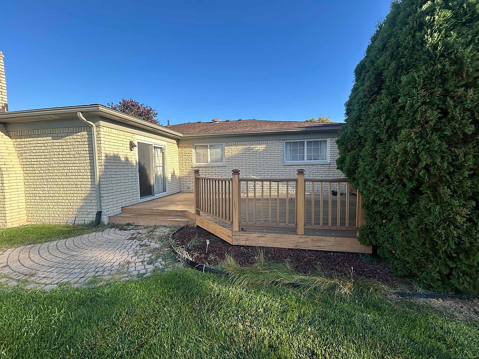 17720 Barry Dr, photo 9