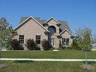 590 Ridge Point Dr photo 1
