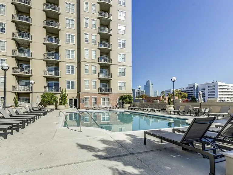 325 E Paces Ferry Rd NE #1410 — Photo 16