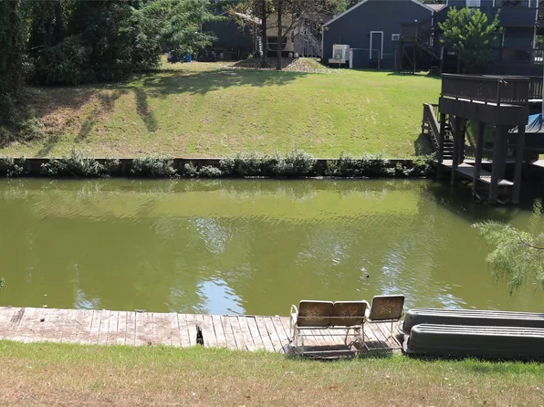 2123 Indian Shores Rd, Crosby, TX 77532