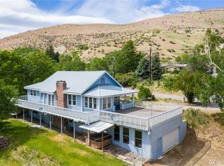 3125 Hedding St, Entiat, WA 98822