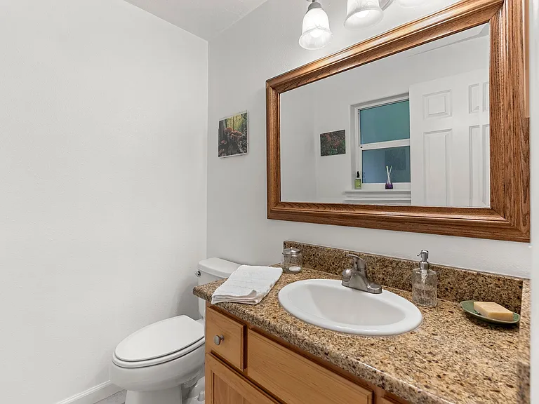 3810 Colony Oaks Dr — Photo 16
