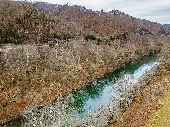 2nd image of 2061 Clinch River Hwy