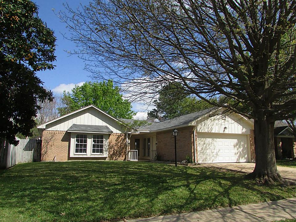 1st image of 14130 Cornelia Dr