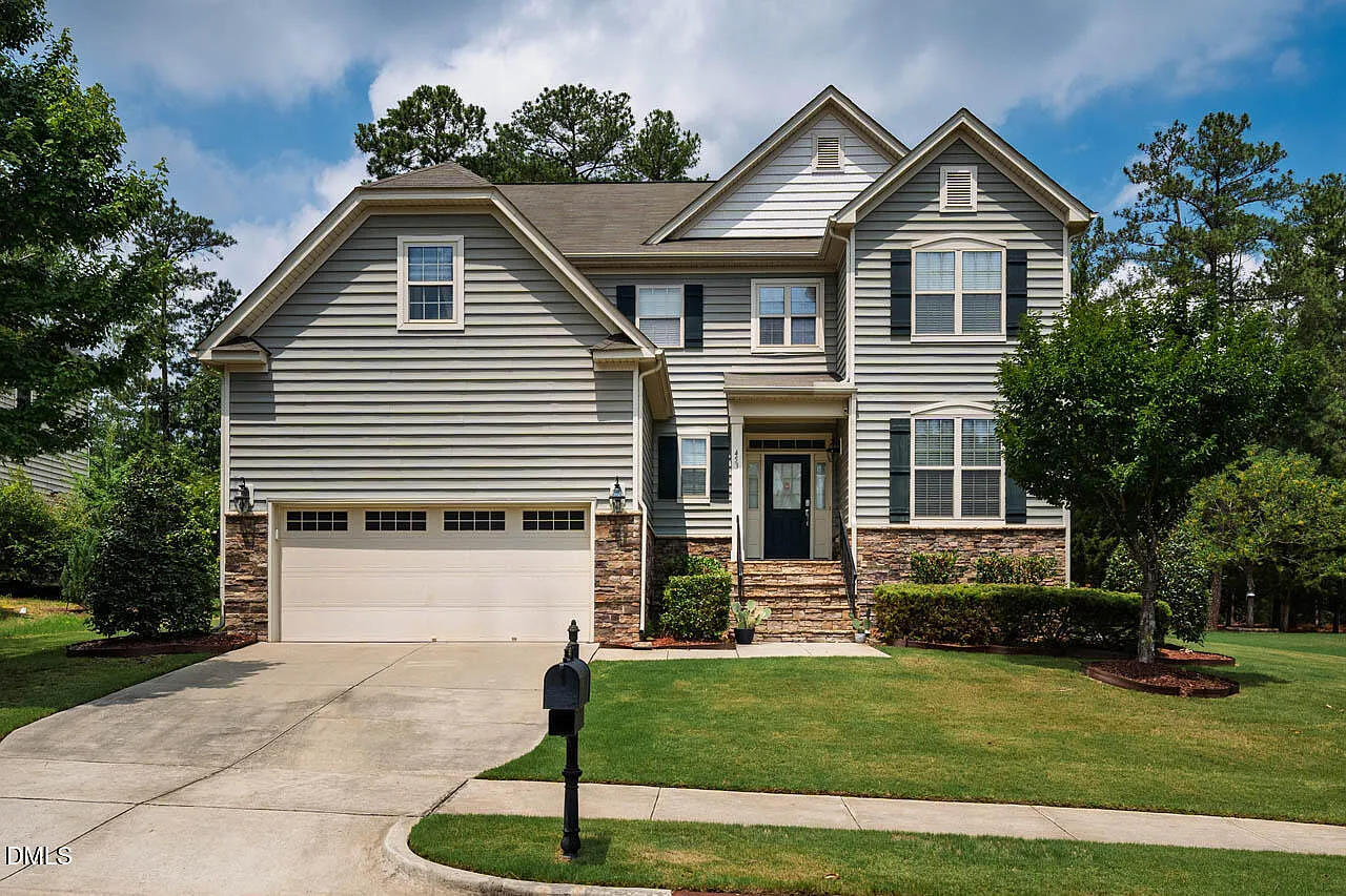 5 bed, 3.5 bath, 2950 sqft, $2,995 — Photo 4