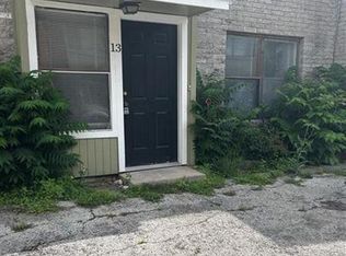 1221 W Hopkins St #1-13-1, San Marcos, TX 78666