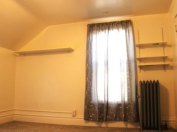 4th image of 319 E Spruce St APT 5