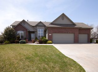 813 N Bracken Ct, Wichita, KS 67206