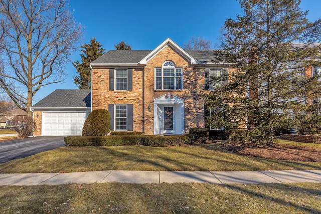 25W756 White Birch Ct photo 1