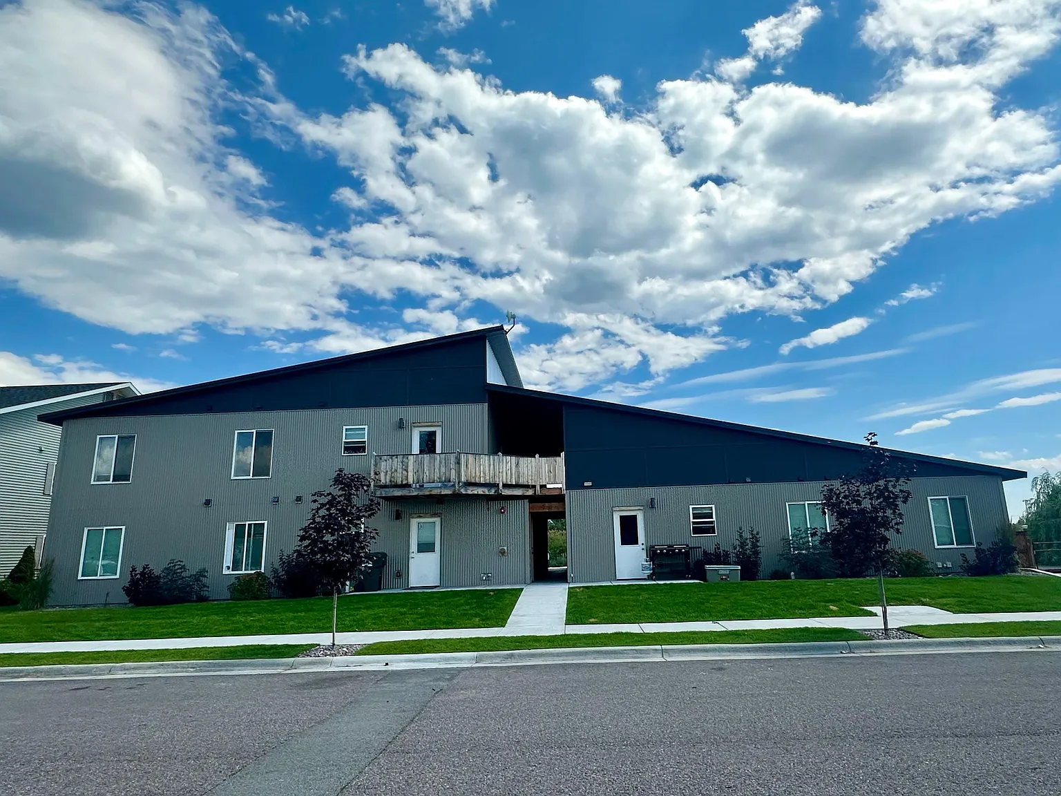 10 Diane Rd — Photo 3