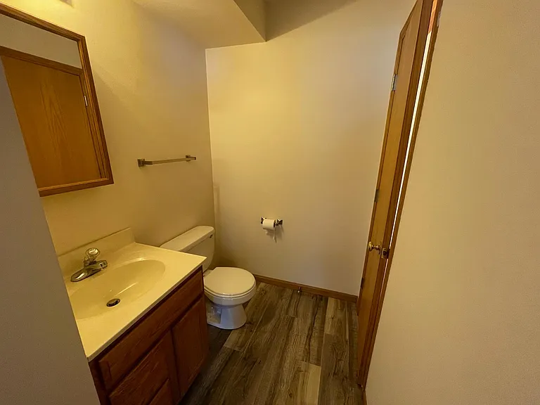 321 S Garfield Ave #B — Photo 7