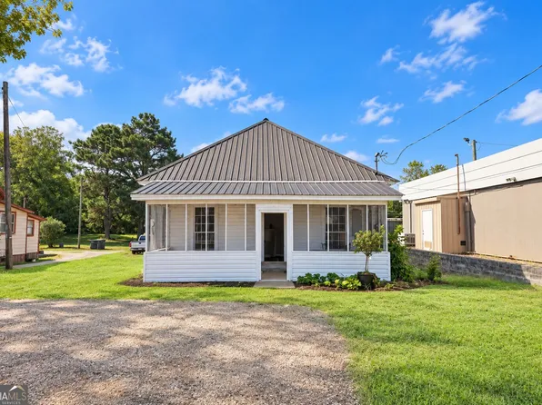 324 W Line St, Calhoun, GA 30701