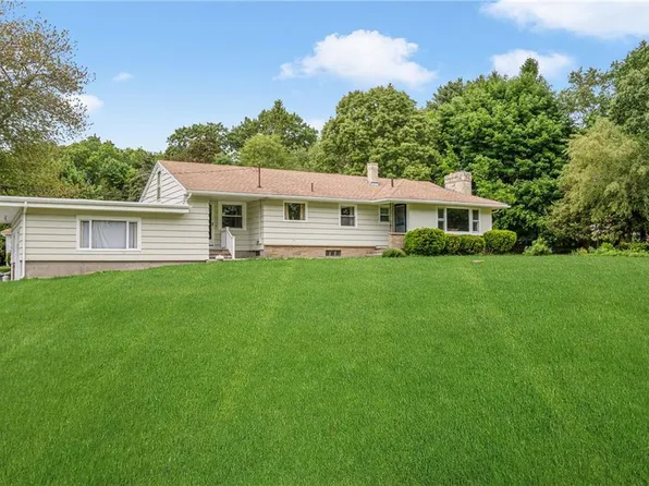 217 Twin River Rd, Lincoln, RI 02865
