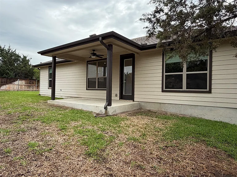 206 Fairway Cir — Photo 16