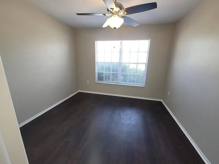 2917 Wainwright Ct — Photo 17