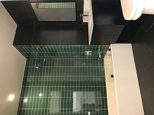 Rented by Manhattan Management LLC | media 64