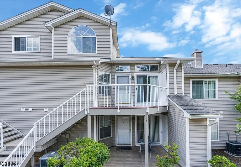 44 Spruce Ct — Photo 30
