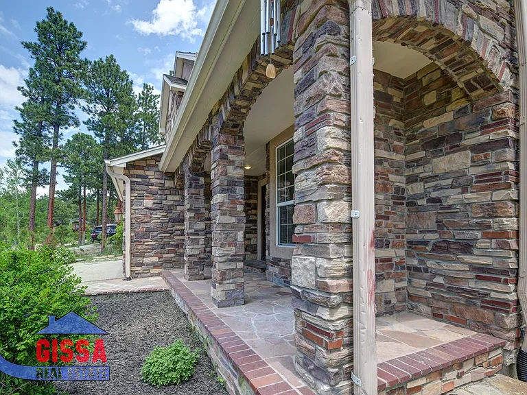 1043 Longspur Ln — Photo 10