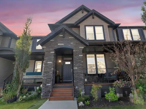 126 N Williamstown Park NW, Airdrie, AB T4B 3Z1